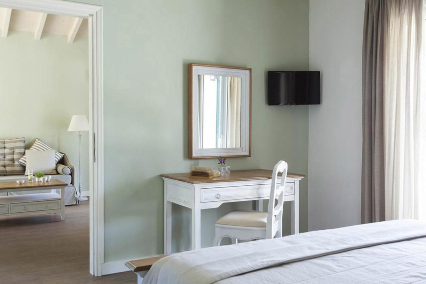 BELLA MARE HOTEL - CORFU
